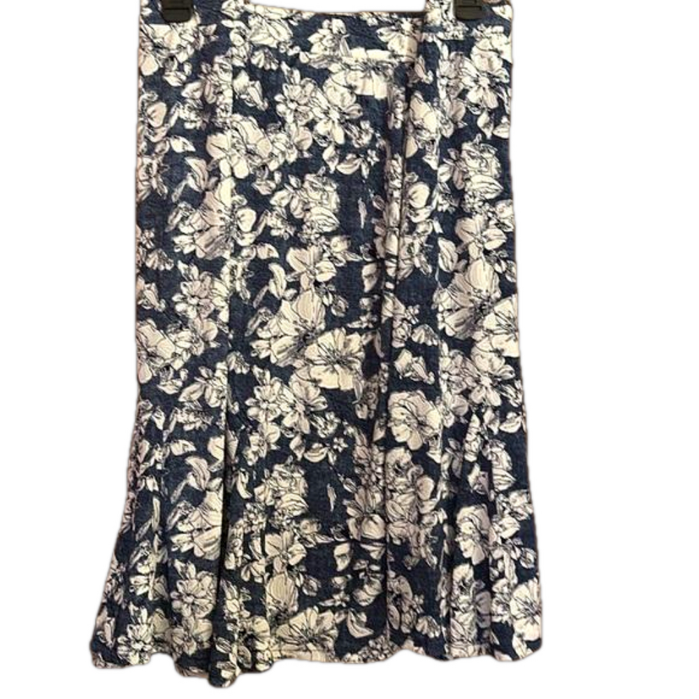 Roz and Ali Blue and White Floral Skirt